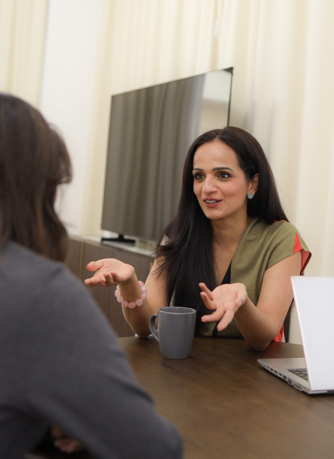 Zainab Hassan in a coaching conversation